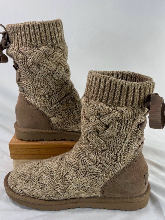 UGG Shoes - UGG Isla Cable Knit Boots Bow Cozy Oatmeal